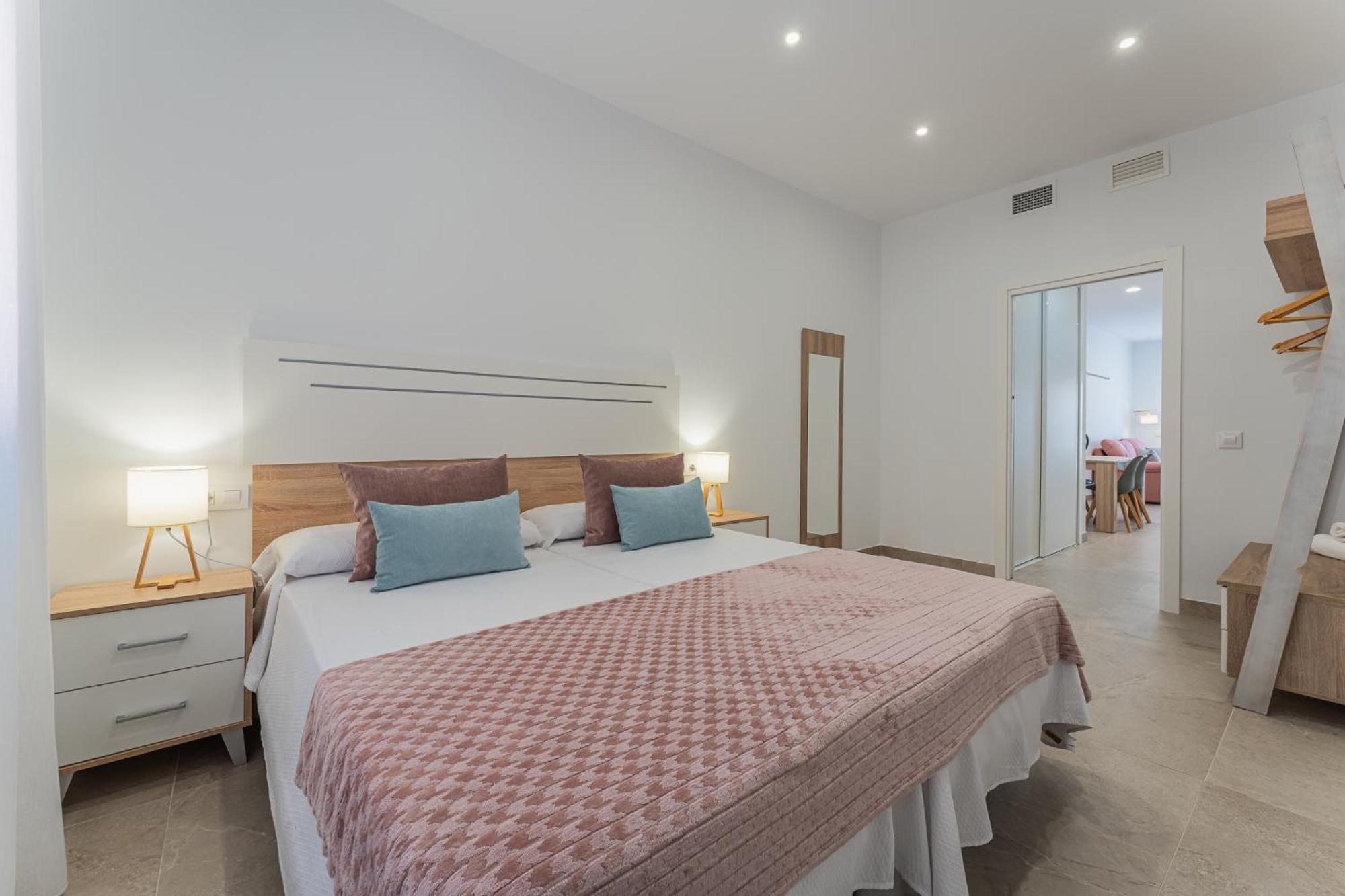 Cmdreams Platinium- Apartamentos Turisticos En El Centro De Merida Exterior photo